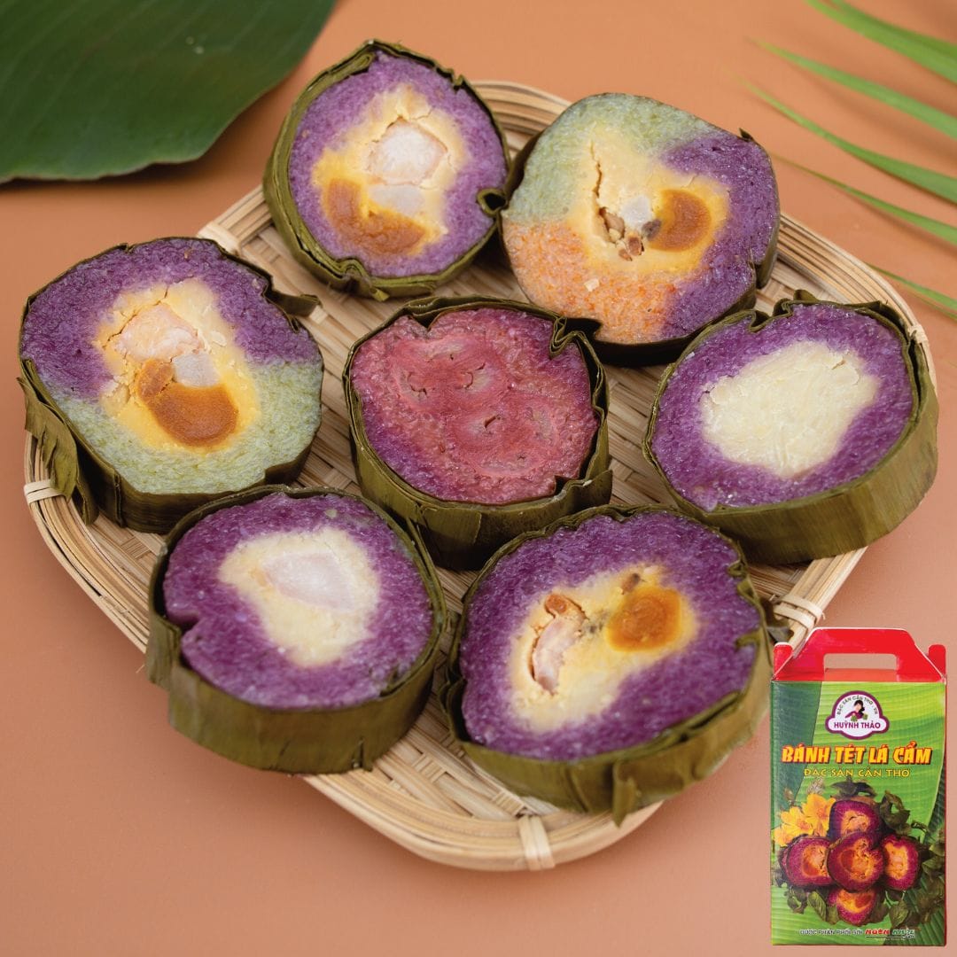 Bánh Tét Lá Cẩm Cần Thơ – Từ Lò Gia Truyền 1976 Đến Quà Tặng Sang Trọng